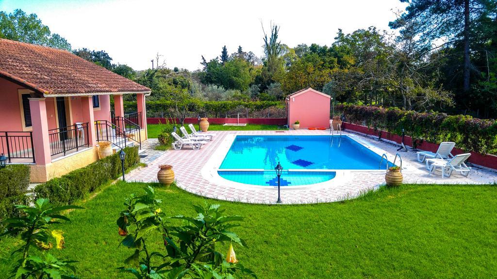 Gregory-Vassilis Apartments ดัสเซีย ภายนอก รูปภาพ