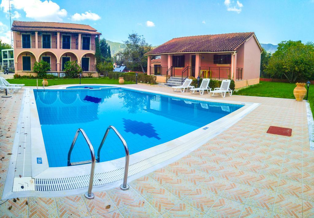 Gregory-Vassilis Apartments ดัสเซีย ภายนอก รูปภาพ
